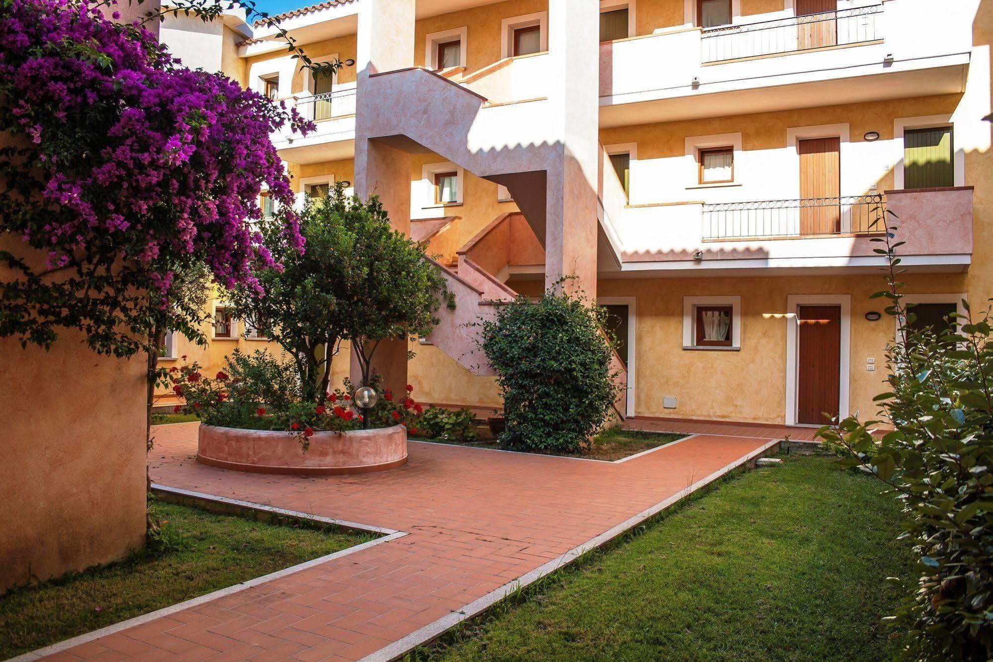 La Reggia Di Nausicaa Aparthotel Santa Teresa Gallura Eksteriør bilde